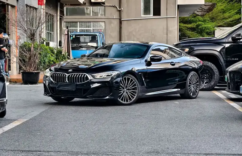 BMW 8 Series 2020 из Китая