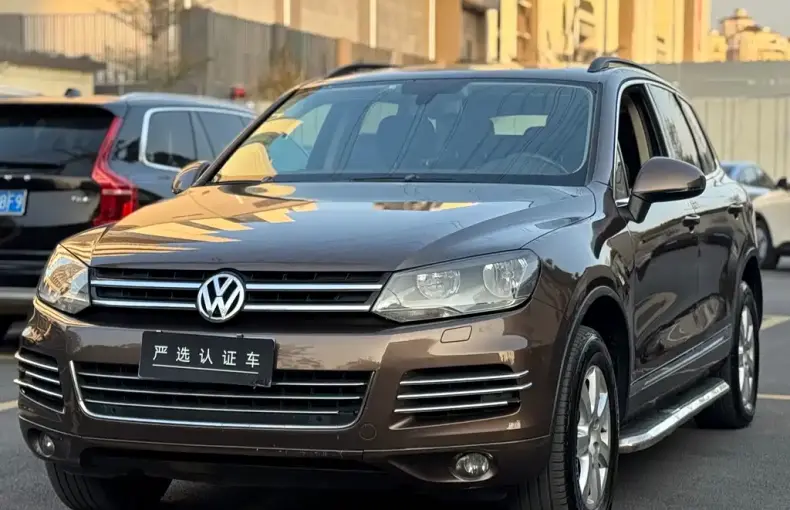 Volkswagen Touareg 2012 из Китая