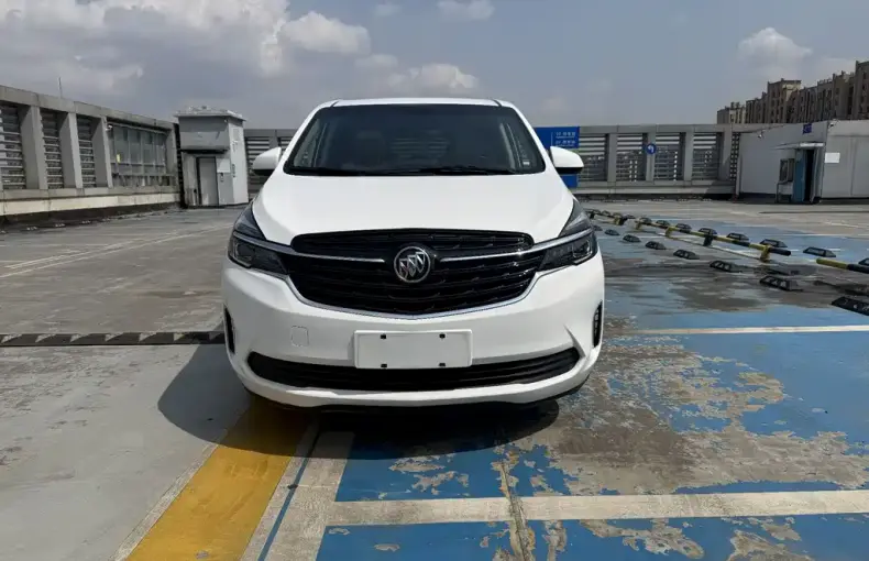 Buick GL8 2022 из Китая