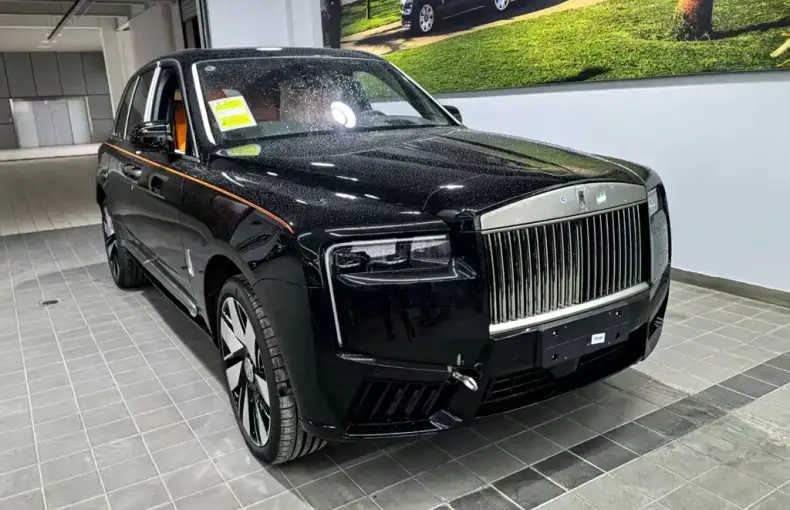 Rolls-Royce Cullinan из Китая
