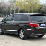 Honda Elysion 2016 из Китая