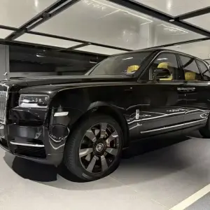Rolls-Royce Cullinan 2021 из Китая