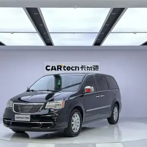 Chrysler Grand Voyager (Import) 2015 из Китая