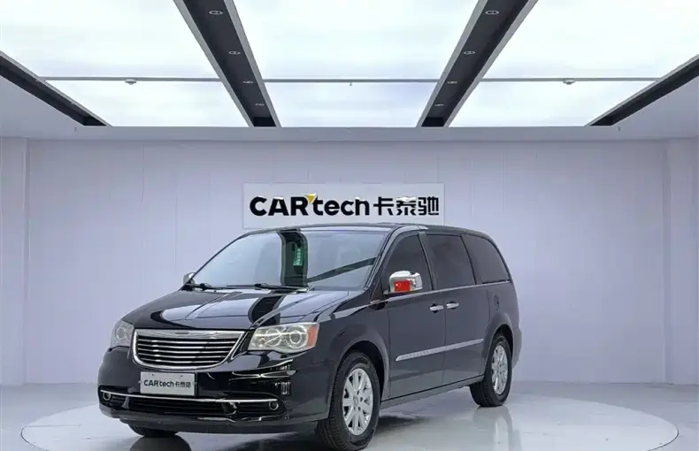 Chrysler Grand Voyager (Import) 2015 из Китая