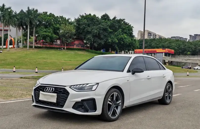 Audi A4L 2023 из Китая