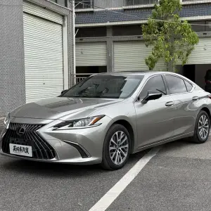 Lexus ES 2022 из Китая