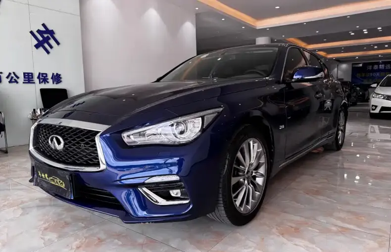 Infiniti Q50L 2019 из Китая