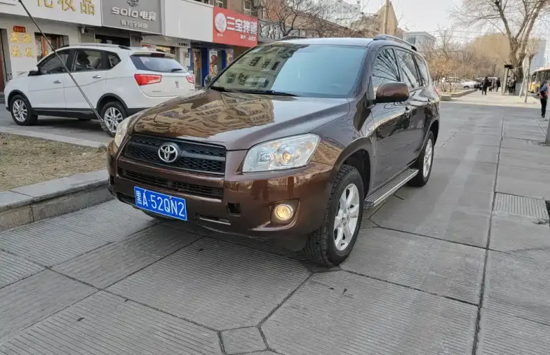 Toyota RAV4 2012 из Китая