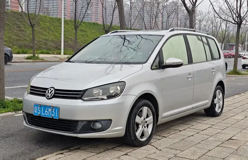 Volkswagen Touran 2014 из Китая