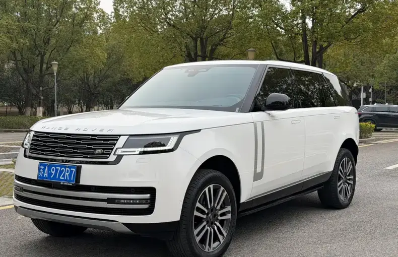 Land Rover Range Rover 2023 из Китая
