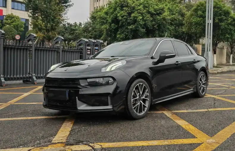 Lynk & Co 03 2019 из Китая