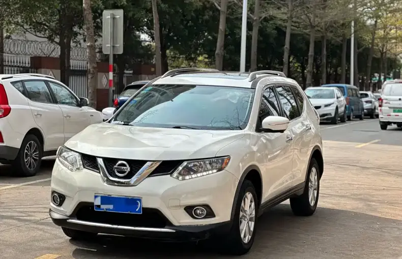 Nissan X-Trail 2016 из Китая