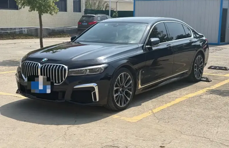 BMW 7 Series 2020 из Китая