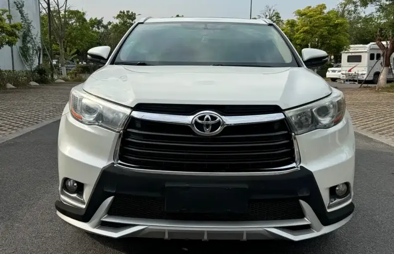 Toyota Highlander 2015 из Китая