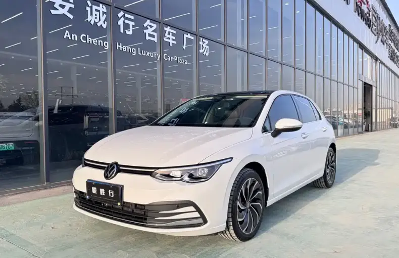 Volkswagen Golf 2024 из Китая