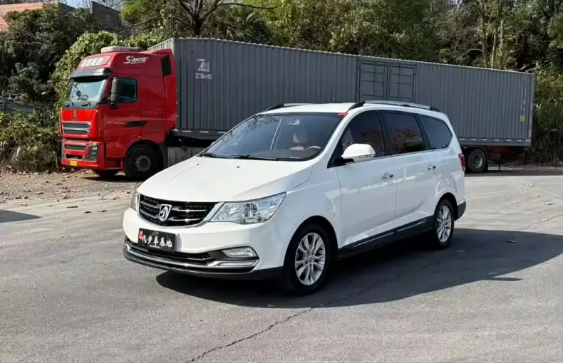 Baojun 730 2015 из Китая