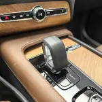 Volvo XC90 2025 299 л.с. — лот 57638989 из Китая