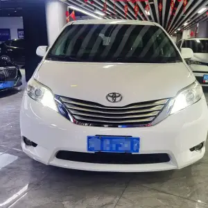 Toyota Sienna 2014 из Китая