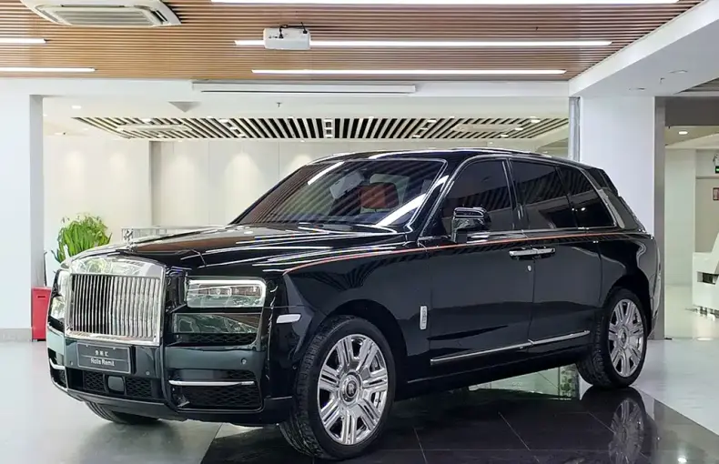 Rolls-Royce Cullinan 2022 из Китая