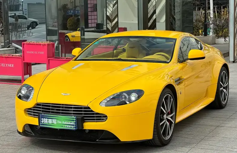 Aston Martin V8 Vantage 2017 из Китая