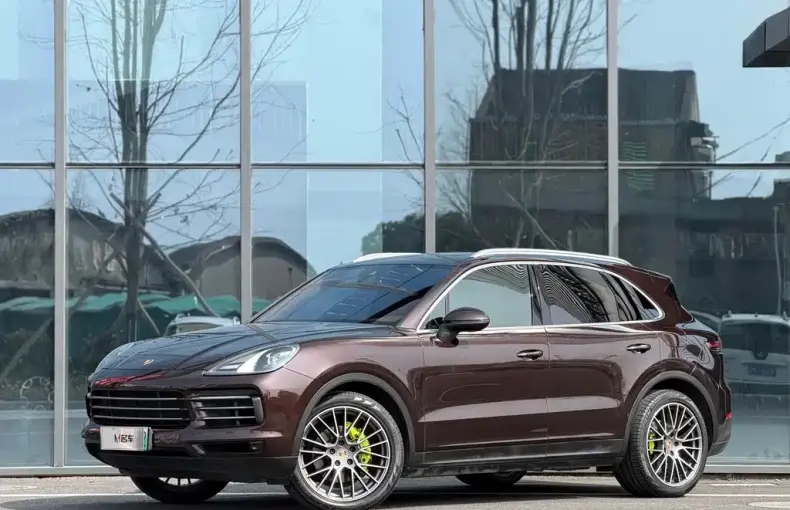 Porsche Cayenne Hybrid 2019 из Китая