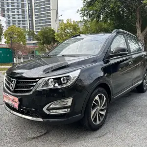 Baojun 560 2016 137 л.с. 137 л.с. из Китая