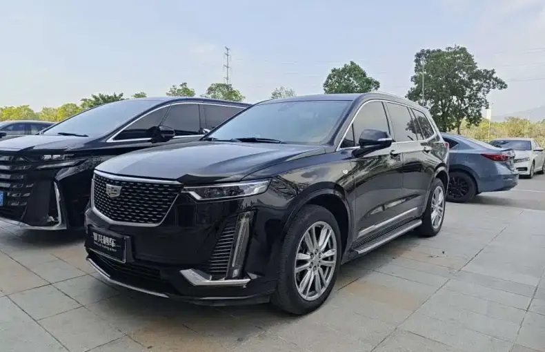 Cadillac XT6 2022 из Китая