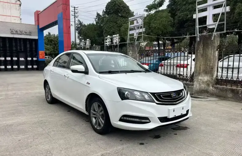 Geely Emgrand 2017 из Китая
