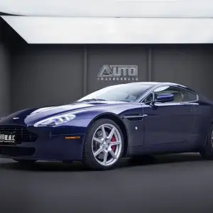 Aston Martin V8 Vantage 2009 из Китая