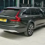 Volvo V90 2021 250 л.с. из Китая