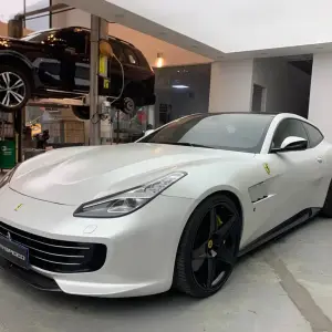 Ferrari GTC4Lusso 2018 из Китая