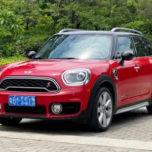 MINI Mini Countryman 2017 192 л.с. из Китая