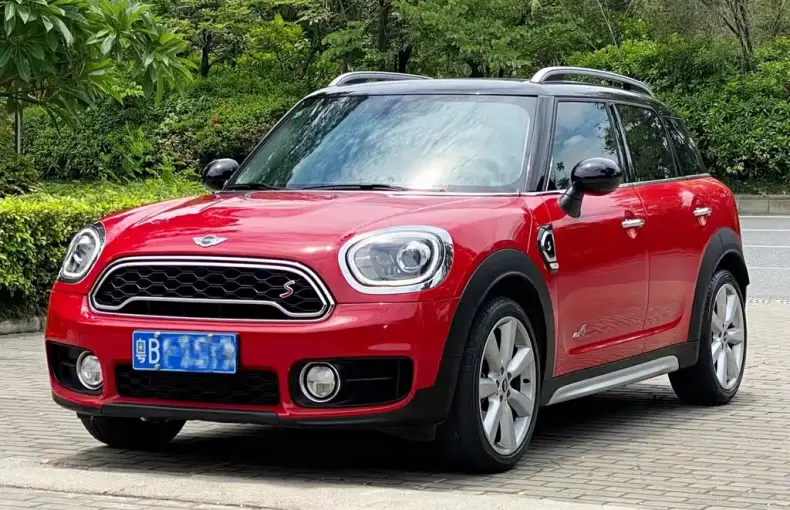 MINI Mini Countryman 2017 из Китая