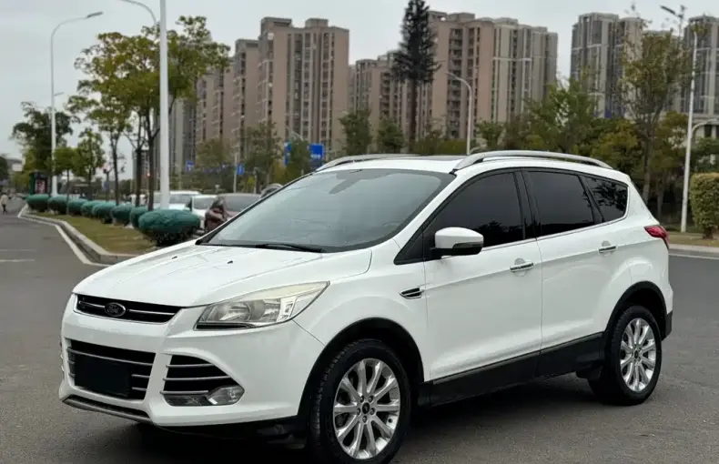 Ford Kuga 2014 из Китая