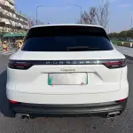 Porsche Cayenne Hybrid 2022 386 л.с. из Китая