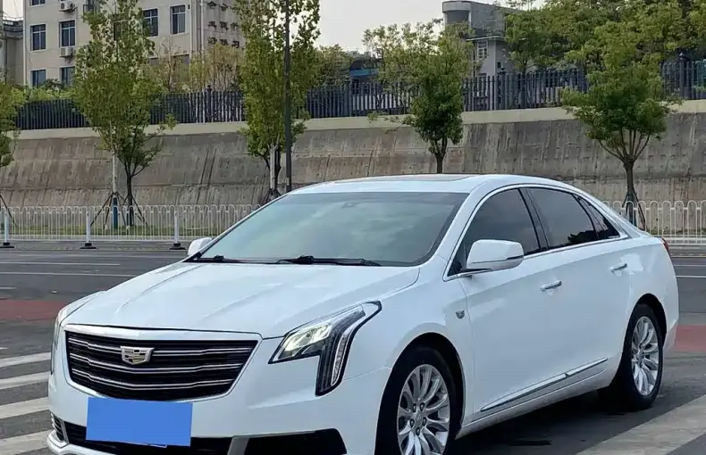 Cadillac XTS 2017 из Китая