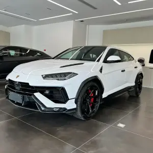 Lamborghini Urus 2023 из Китая