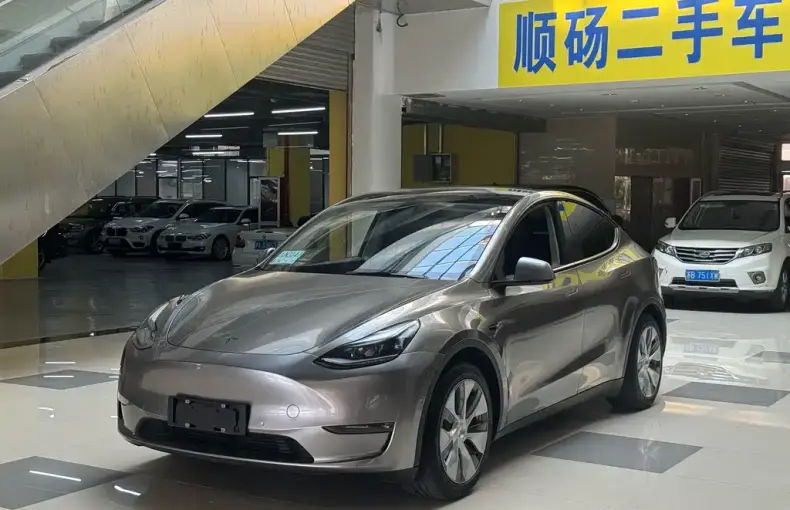 Tesla Model Y 2021 из Китая