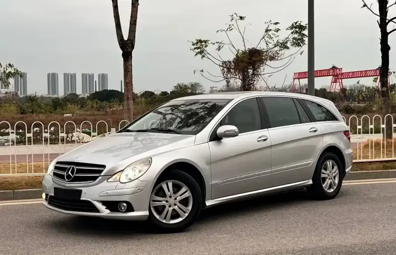 Mercedes-Benz R-Class 2009 из Китая