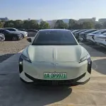 Hongqi Hongqi EH7 2024 лот 57675387 из Китая