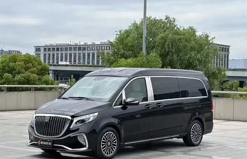 Mercedes-Benz V-Class 2022 из Китая