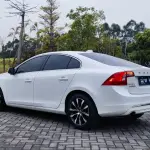 Volvo S60 2020 245 л.с. из Китая