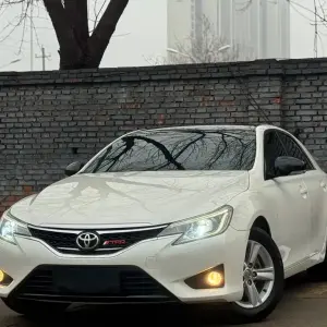 Toyota Reiz 2016 из Китая
