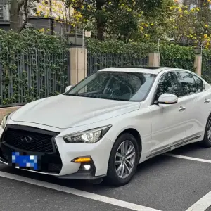 Infiniti Q50L 2018 из Китая