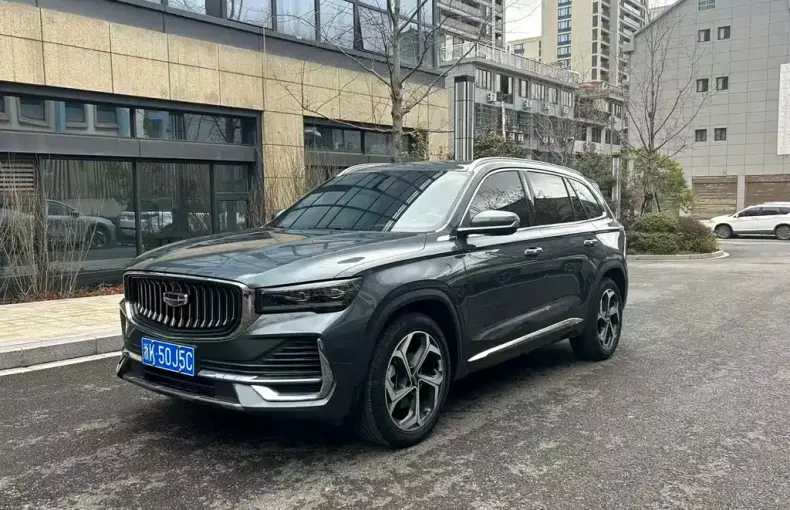 Geely Xingyue L 2021 из Китая