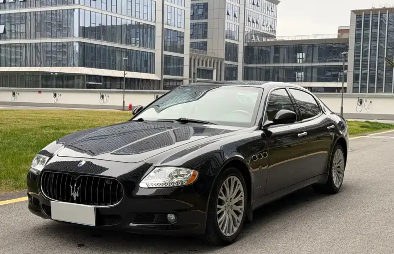 Maserati Quattroporte 2012 из Китая