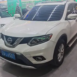 Nissan X-Trail 2016 186 л.с. из Китая