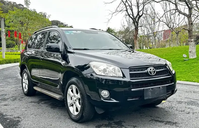 Toyota RAV4 2013 из Китая
