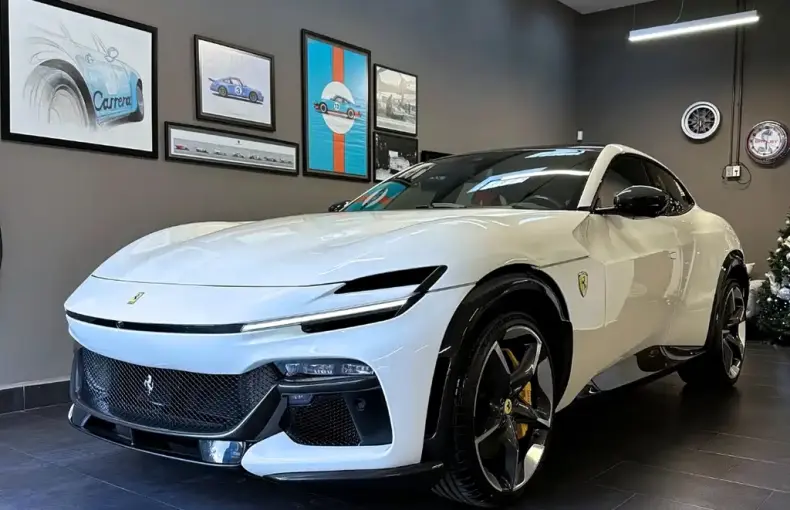 Ferrari Purosangue из Китая