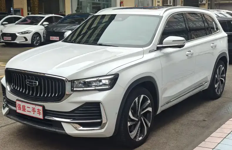 Geely Xingyue L 2022 из Китая